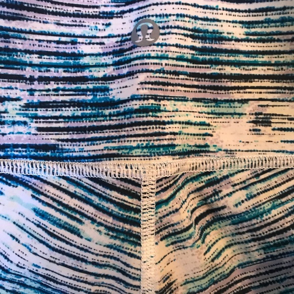 Lululemon leggings, size 4, full length to ankle - Picture 5 of 5